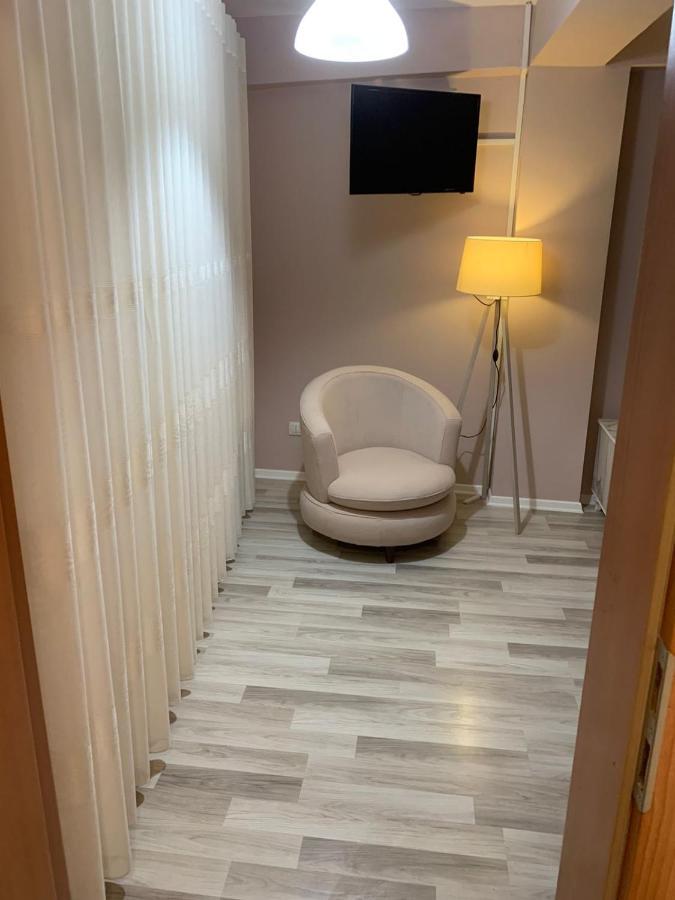 Two Bedroom Villa Тирана Екстер'єр фото